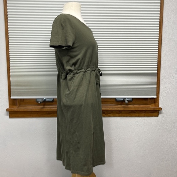 Mama Licious NWT Olive Ivy Green Annabell Short Sleeve Jersey Dress - Picture 3 of 11